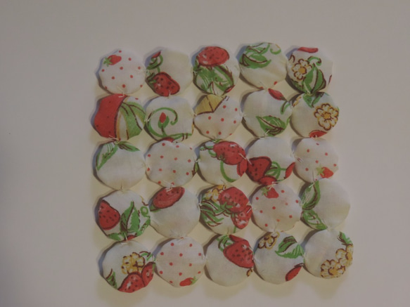 ストロベリーショートケーキちゃん　ヨーヨーキルト（いちご柄） 3枚目の画像