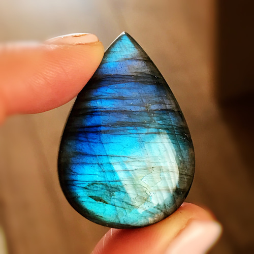 ✨神秘的✨】虹色 マダガスカル産 ラブラドライト 天然石