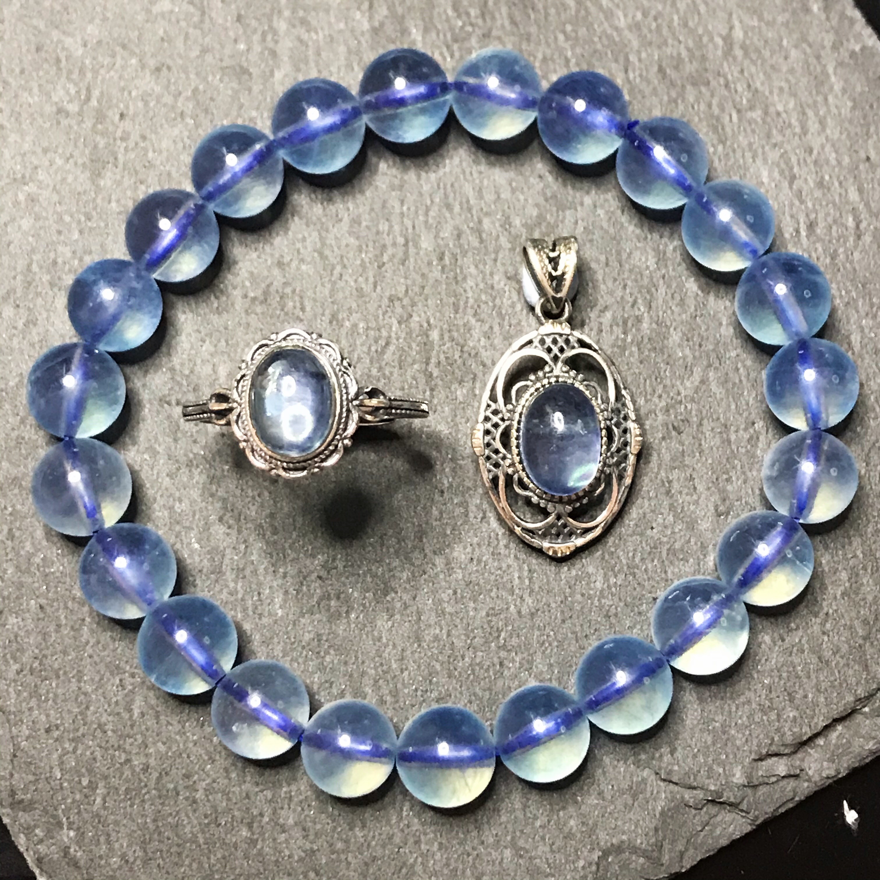 イギリス発送　透明度高い トップグレード　天然アクアマリン ブレスレット リング　一期一会