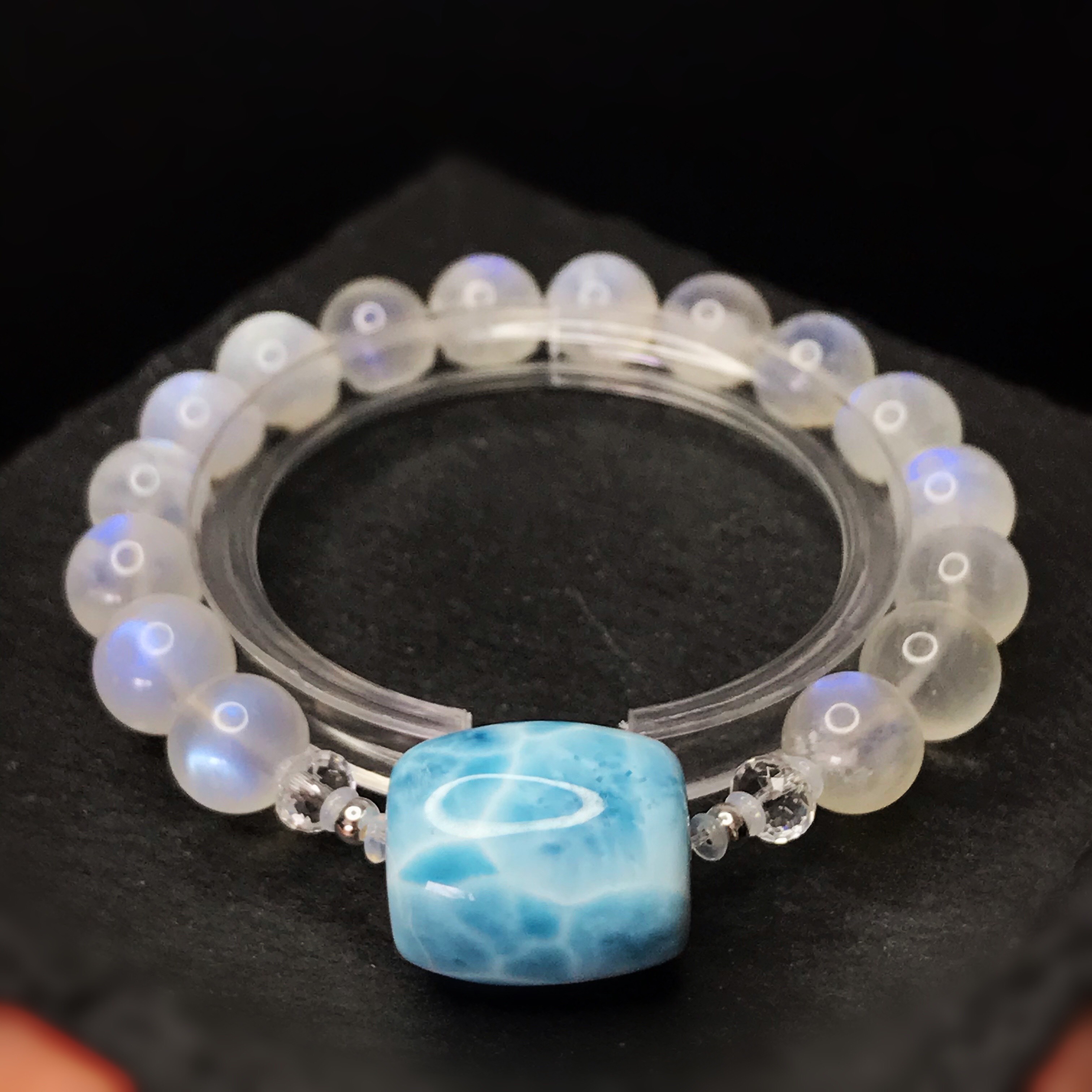 イギリス発送　ハイクオリティ ブルームンストーンブレスレット ペリステライト 月 縁起物 35,750円