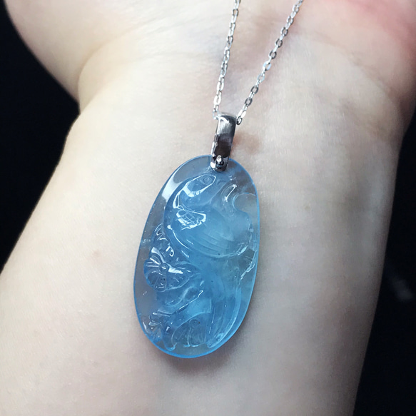 限りなく透明に近いブルーアクアマリンペンダントヘッド