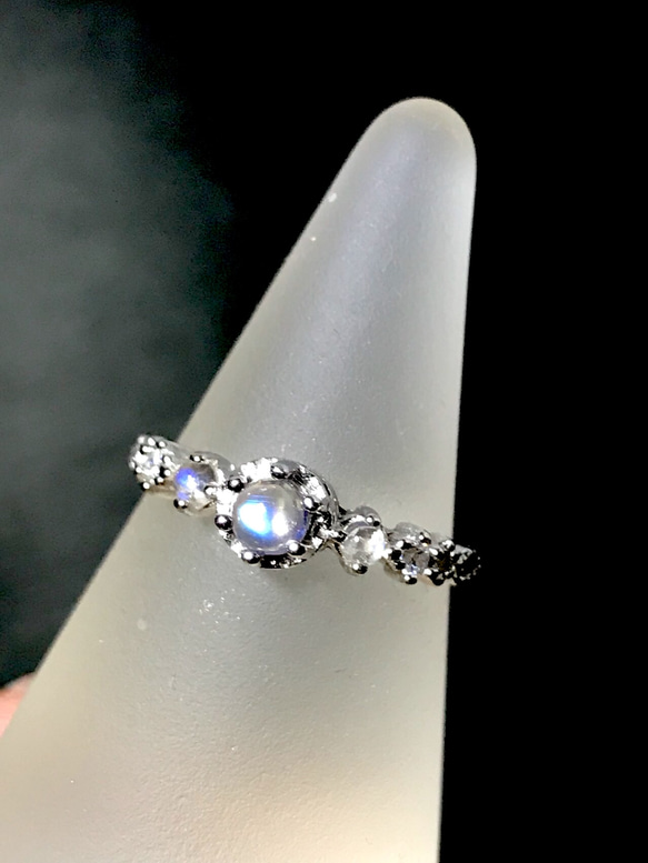 soldお買い得 レインボームーンストーン リング 指輪 ゴウジャス ブルーシーラー 可愛い Silver925 3枚目の画像