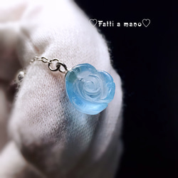 ドミニカ産 18kゴールド ラリマー ペンダントトップ 豪華 濃いブルー