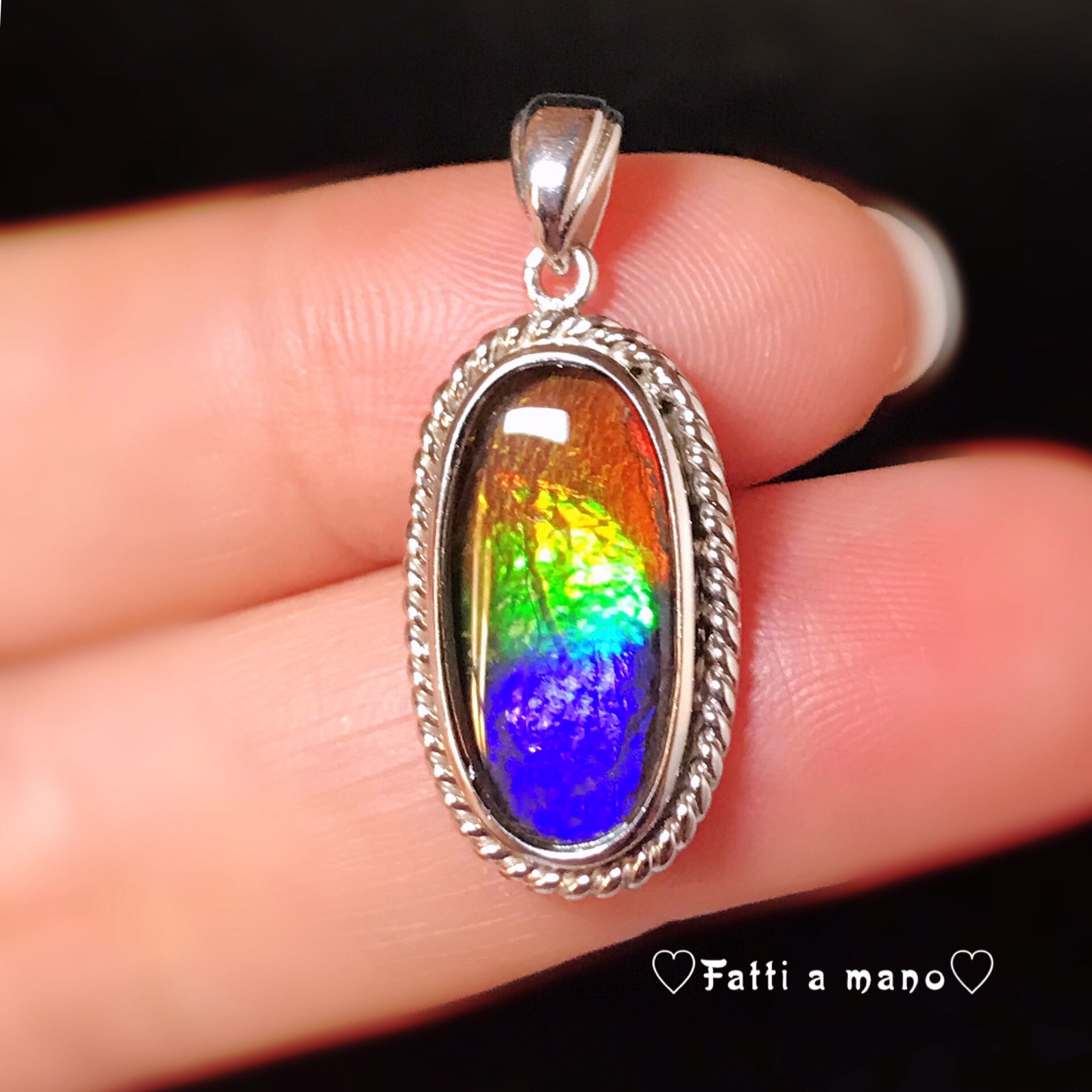 値下げセール 縁起物 送料無料 AAAグレード虹色 ゴージャス アンモライト 7000万年前から最強の御守り 47,880円