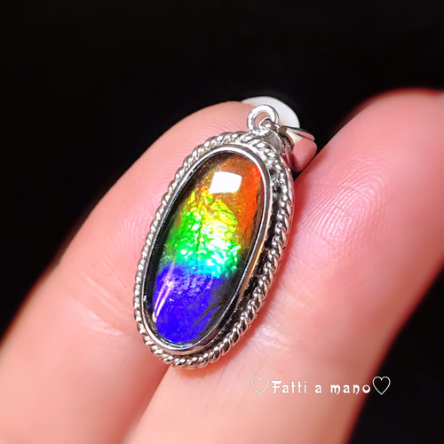 値下げセール 縁起物 送料無料 AAAグレード虹色 ゴージャス