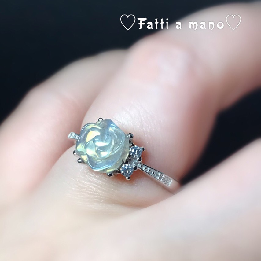可愛い ハンドメイド 手彫り ハイクォリティ リング 薔薇指輪 宇宙からのメッセージ 綺麗シラー 虹色 上品