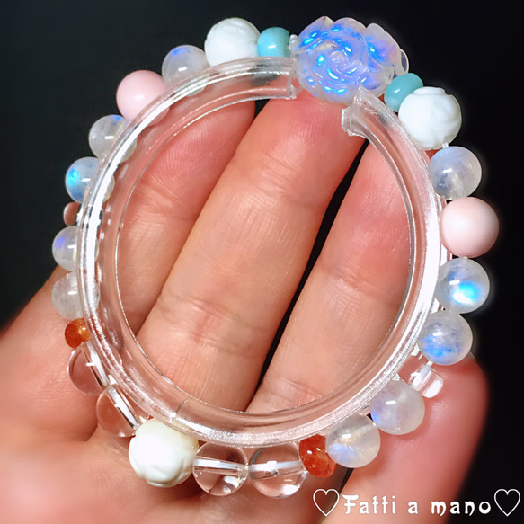 スリランカ産ロイヤルブルームーンストーン ラウンド7mm ブレスレット