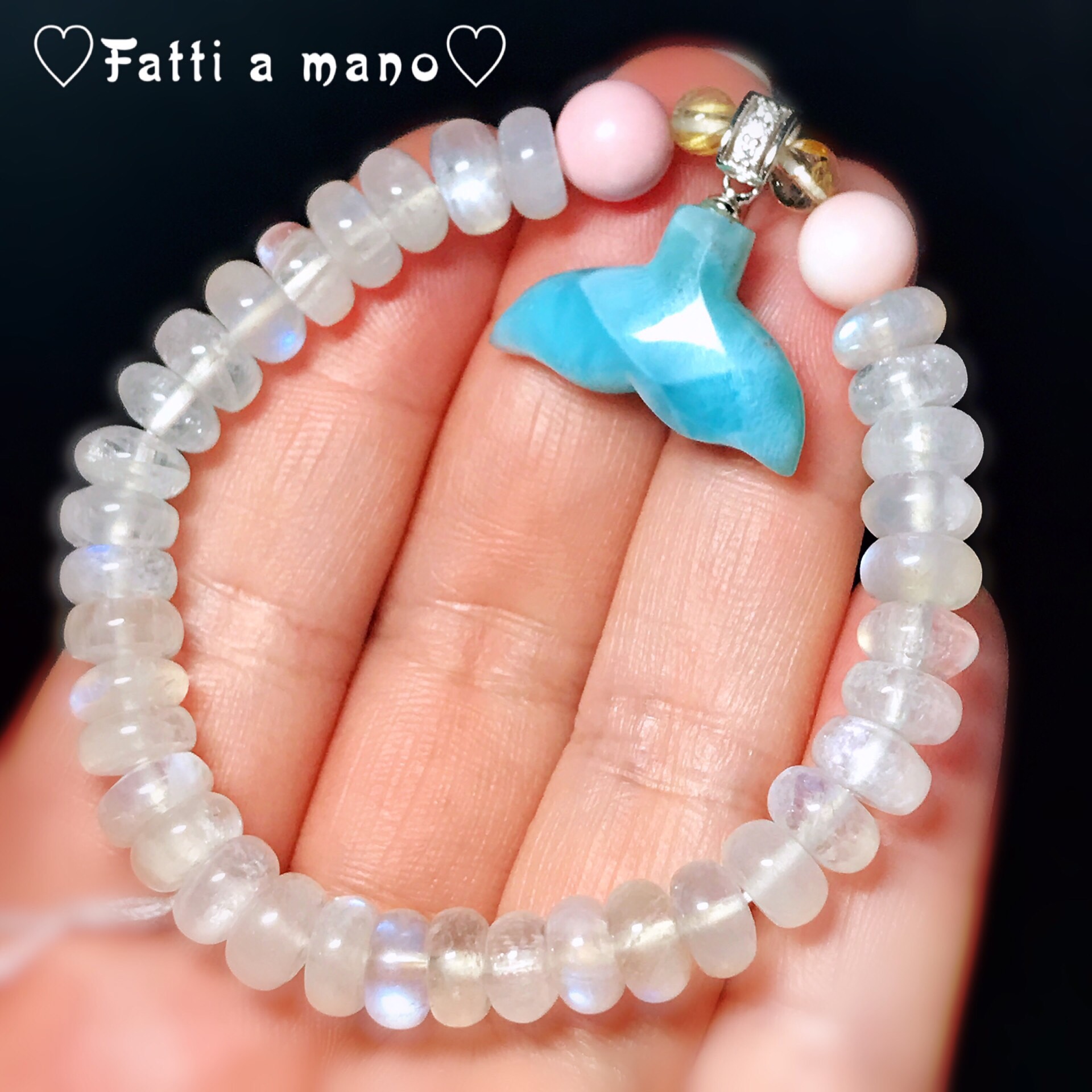 イギリス発送　ハイクオリティ クリームブルームンストーン&ホエールテールラリマーブレスレット 上品 海 ハワイ 可愛い