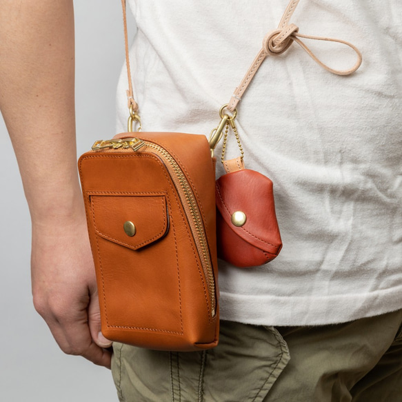 【本革】手乗り小銭入れ　たっぷり入るコインケース　オイルレザーと白ヌメ革のコンビ 人気・おすすめ｜使いやすい・旅行におすすめ 品質保証 全国発送 正規品・日本国内発送・安心保証付き