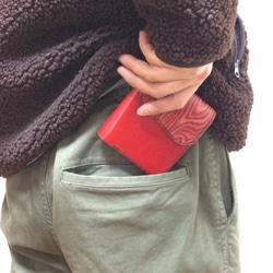 スキモレザー使用コンパクト二つ折り財布〜説明動画あり〜 1枚目の画像