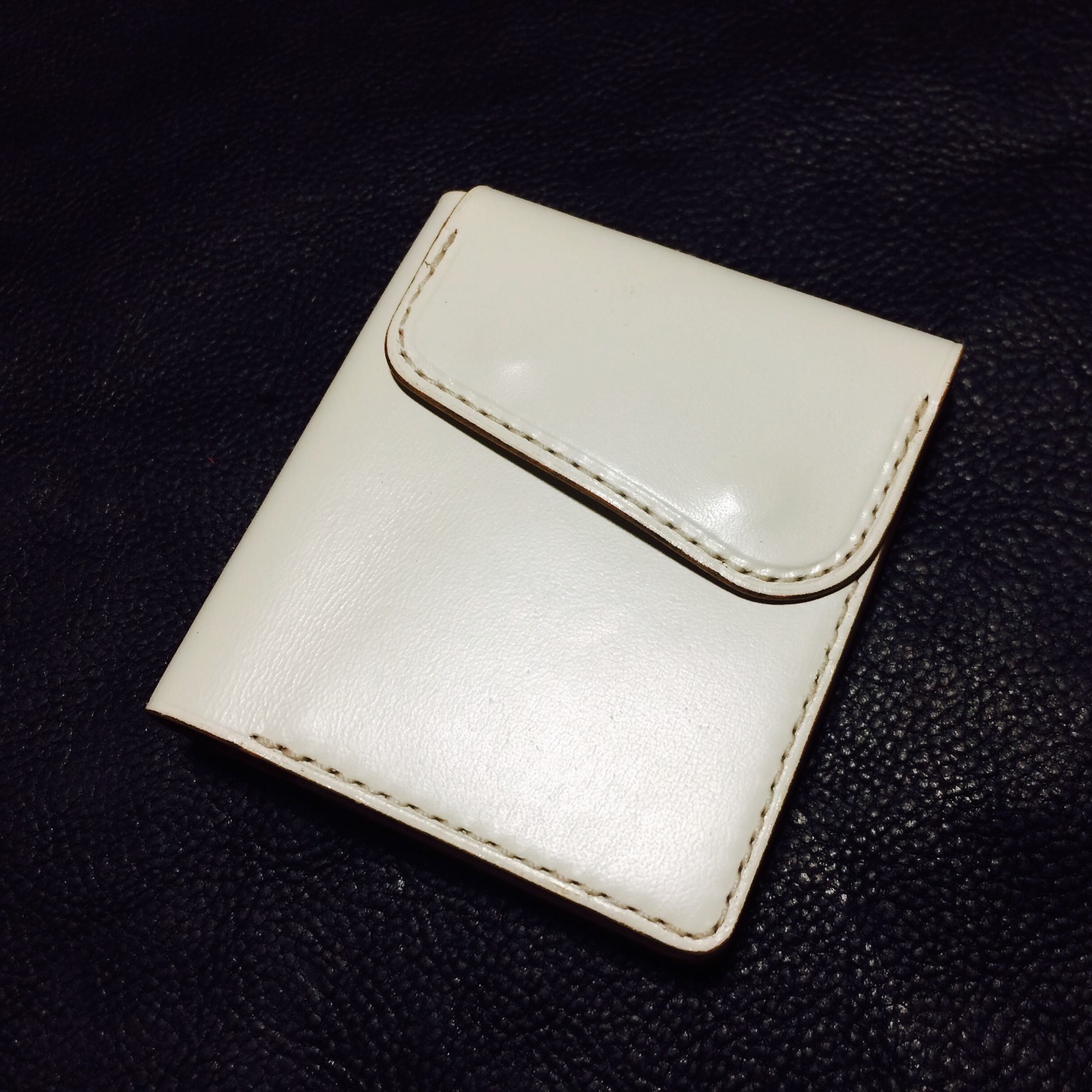 コンパクト二つ折り財布〜説明動画あり〜 14,256円