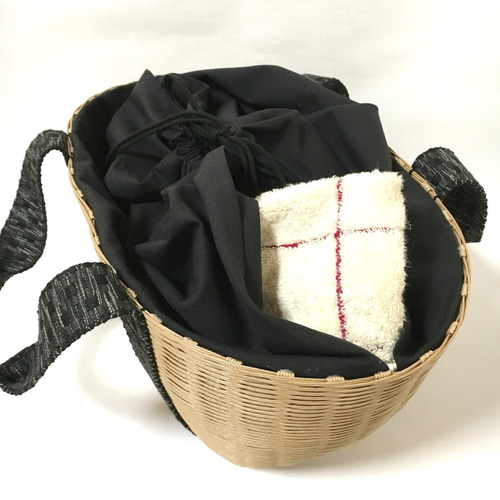 美品✨籐製 かごバッグ 黒いハンドル付き　内布付き so/et｜透け編み ラタン ショルダーかごバッグ （インナーバッグ