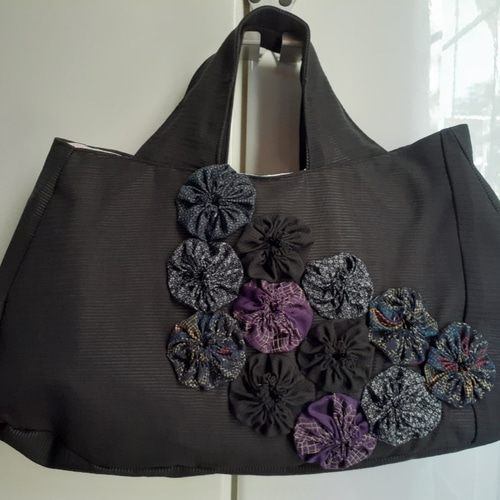 ☆ 着物リメイク ヨーヨーキルト 手提げバッグ セカンドバッグ です