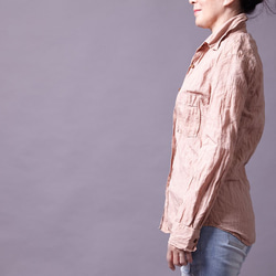 天然染織 植物染 草木染 櫻花木染  型塑皺摺長袖襯衫 第2張的照片
