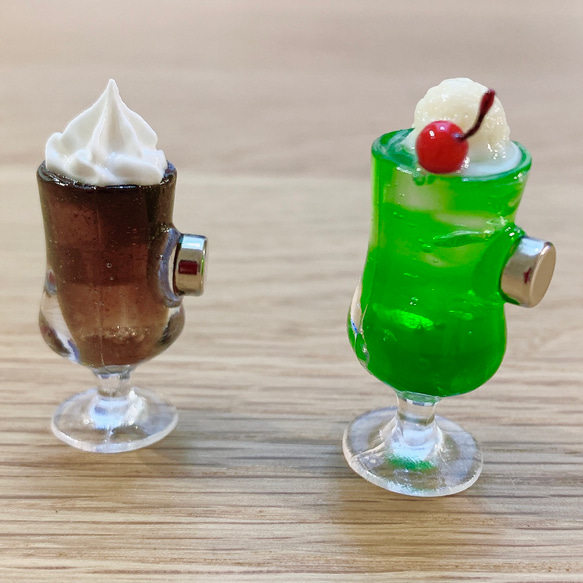 レトロ純喫茶＊メロンソーダとコーヒーフロートのマグネット２点セット 3枚目の画像