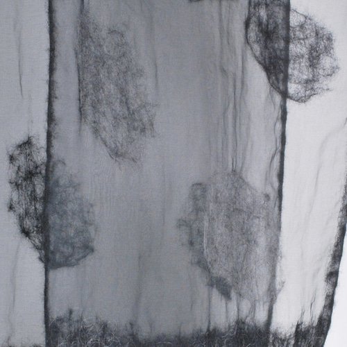 原毛フリンジの布フェルトストール [シルクオーガンジー╱くろ