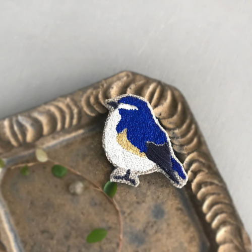 青い鳥刺繍ブローチ【受注制作】 ブローチ jumelle 通販 8053618
