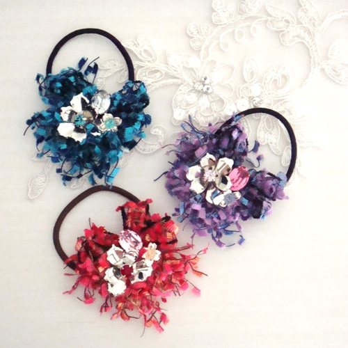 スワロフスキーとメタルフラワーのモールフリンジヘア