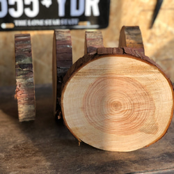 訳あり 杉丸太ニス塗り加工 ４枚セット 訳あり 杉丸太ニス塗り加工 4枚セット ウェルカムボード かあさん