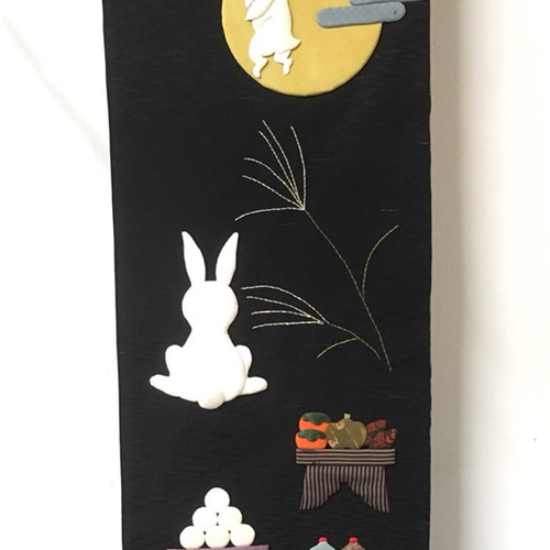掛け軸仕立てのお月見うさぎのタペストリー タペストリー・壁掛け 和