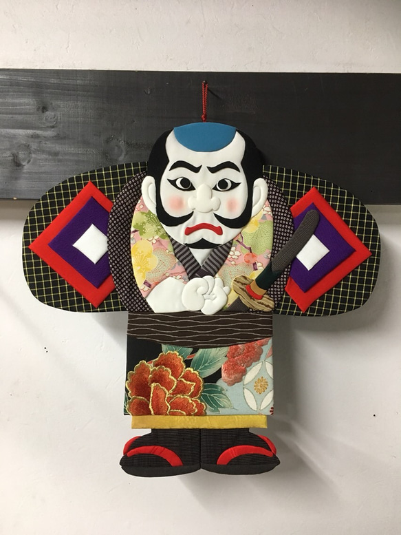 すが糸のお雛様のタペストリー・凧揚げ羽付きのタペストリー