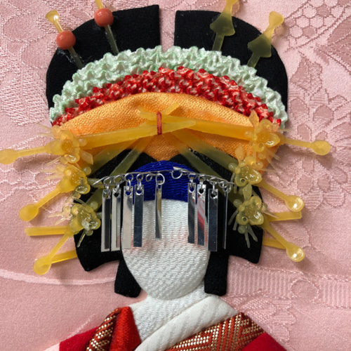 押し絵　アンティーク　和風　着物 二尺袖着物 単品 絵羽「アイボリー地 銀鼠色、花紋」Fサイズ お