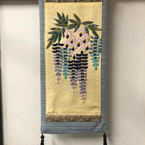 押絵タペストリー　紫式部 実物】藤の花のタペストリー【押絵】 タペストリー・壁掛け 和小物