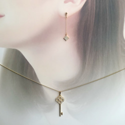 18kgp・美しいジルコニアキーチャームのネックレス・14kgfチェーン 3枚目の画像