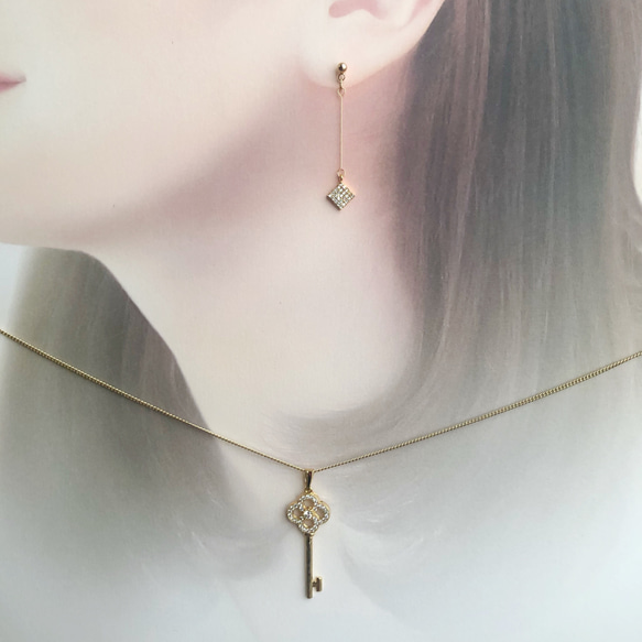 18kgp・美しいジルコニアキーチャームのネックレス・14kgfチェーン 3枚目の画像