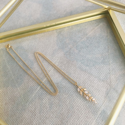 ジルコニアオリーブリーフのネックレス（14kgf） 3枚目の画像