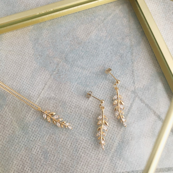 ジルコニアオリーブリーフのネックレス（14kgf） 4枚目の画像