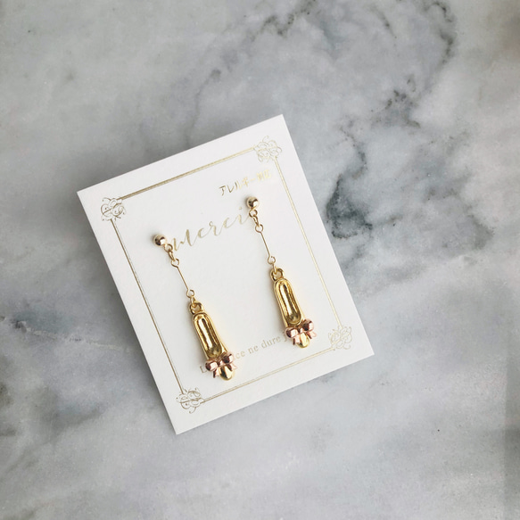 大人可愛いバレエシューズピアス・16kgpゴールド×ピンク（14kgf、イヤリングに変更可） 4枚目の画像