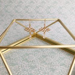 【再販✳︎】スワロフスキーのシャンデリアピアス/ゴールド＊ステンレスフック 2枚目の画像