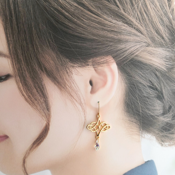 【再販✳︎】スワロフスキーのシャンデリアピアス/ゴールド＊ステンレスフック 5枚目の画像