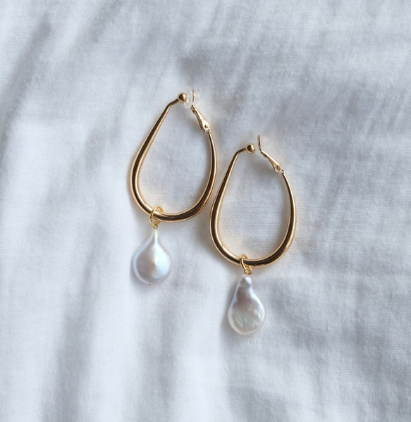 [免費送貨與新商品]大型淡水珍珠2way變形金圈形耳環 第2張的照片