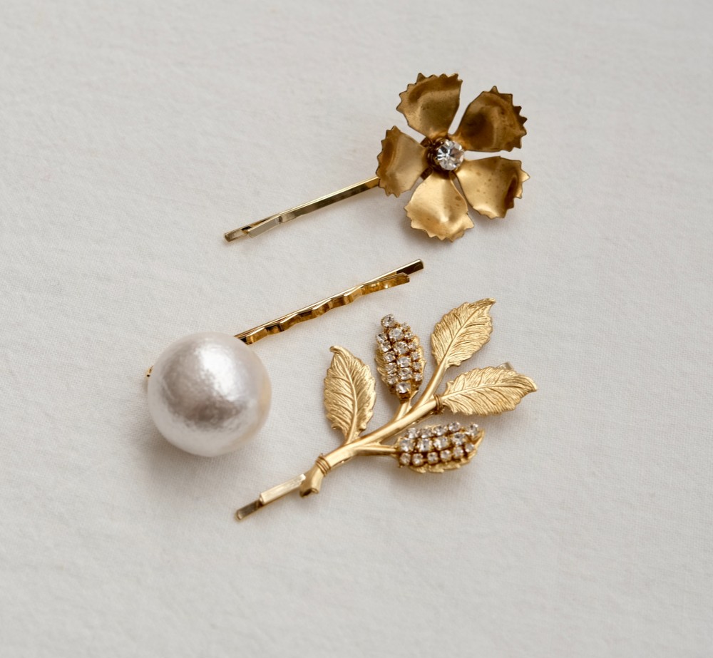 【限定品＆送料無料】ヴィンテージ真鍮大花とビジューリーフのヘアピン３点セット