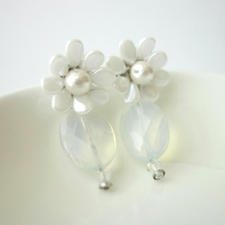 免費送貨♡婚禮♡小花朵和棉花珍珠白耳環 第2張的照片