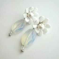 免費送貨♡婚禮♡小花朵和棉花珍珠白耳環 第4張的照片