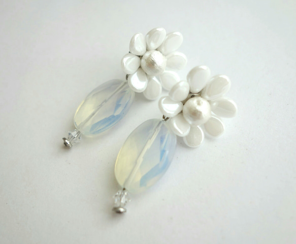 免費送貨♡婚禮♡小花朵和棉花珍珠白耳環 第4張的照片