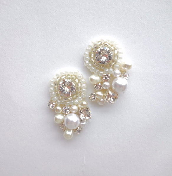 [一再]銷售珠寶刺繡耳環或婚禮的耳環，珍珠♡和施華洛世奇♡ 第4張的照片