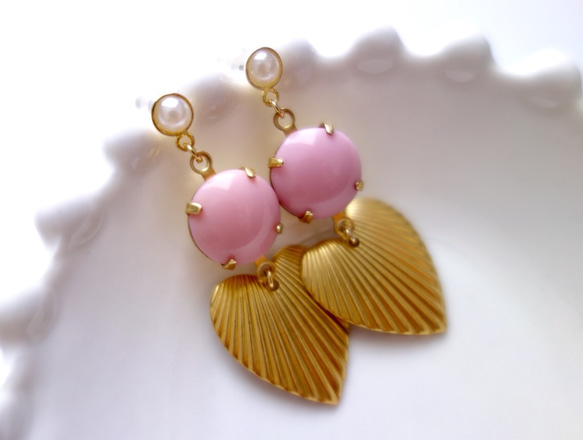 ♡復古粉色燕子和黃銅心珍珠耳環♡ 第2張的照片