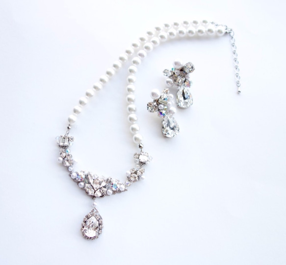 [⑤再次上架免費送貨♡婚禮♡珍珠和施華洛世奇首飾耳環和項鍊組（耳環可以改變） 第3張的照片