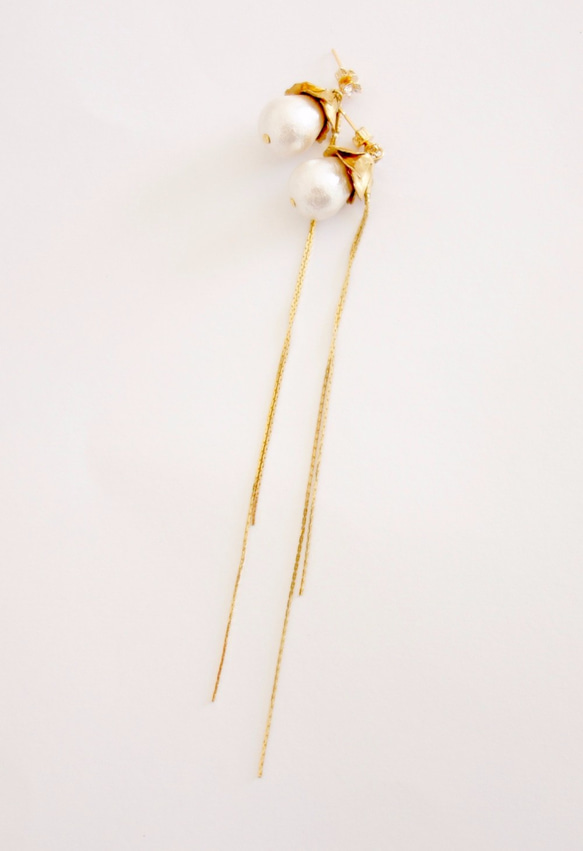 ]免費送貨與新細膩的金耳環NY復古黃銅和下降棉花珍珠 第3張的照片