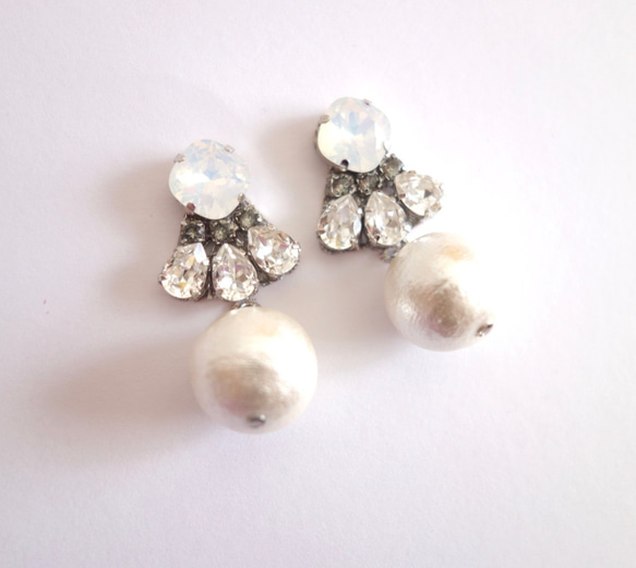 ♡依然♡施華洛世奇水晶和棉珍珠新娘耳環或耳環 第2張的照片