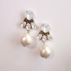 ♡依然♡施華洛世奇水晶和棉珍珠新娘耳環或耳環 第4張的照片
