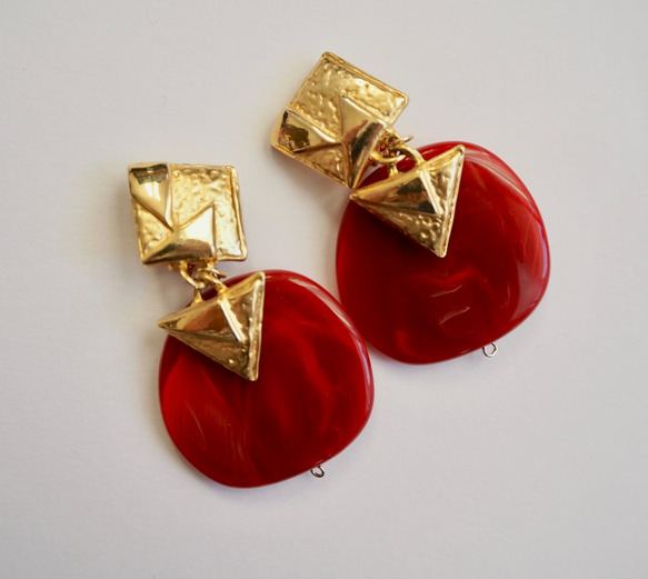 【免費送貨及新作品】復古金色和紅色夾式耳環 第4張的照片