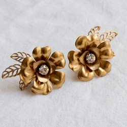 [免費送貨] NY Vintage黃銅花和鏤空葉子耳環 第1張的照片