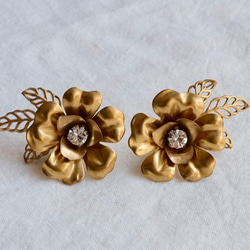 [免費送貨] NY Vintage黃銅花和鏤空葉子耳環 第2張的照片
