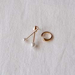 ＊じぇにぺん＊プラチナ【5×13mm 月甲フープピアス】刻印入 新品！ じぇにぺん＊プラチナ【5×13mm 月甲フープピアス】刻印入 新品！