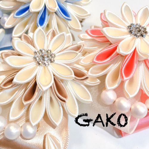 洋風つまみ細工 コサージュ 成人式/卒業式/入学式/結婚式/七五三 洋風つまみ細工 コサージュ 成人式/卒業式/入学式/結婚式/七五三
